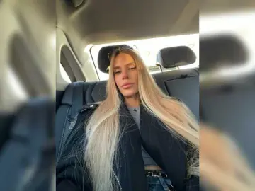 Bongacams Adult Webcams of blondinochkaa