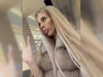 Bongacams Adult Webcam of blondinochkaa