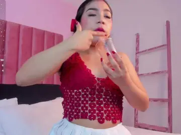 Bongacams Free Porn Cam of Luna-Clover