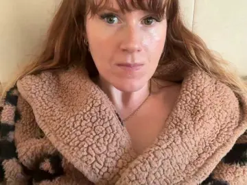 Bongacams Free Live Porn of REDHEADROSIE