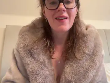 Bongacams Nude Webcam of REDHEADROSIE