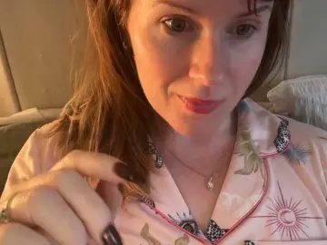 Bongacams Free Live Porn of REDHEADROSIE