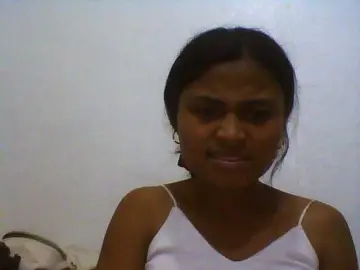 Bongacams Best live sex cam show of Carennehot2