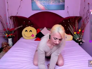 Bongacams Free Porn Cam of Sensualass77