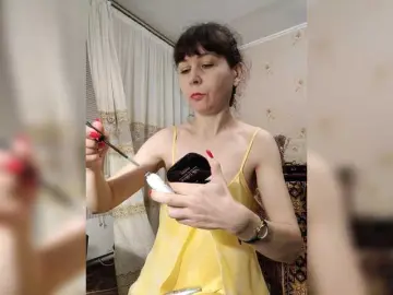 Bongacams Nude Webcam of caroliiine