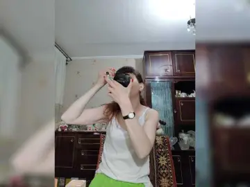 Bongacams Watch Live Sex Cams of caroliiine