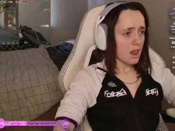 LunaL0ve from bongacams