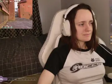 Bongacams Nude Webcam of LunaL0ve