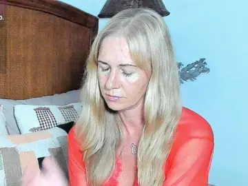 Bongacams Free Live Porn of sweet-doll-20