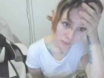 Bongacams Free Porn Cam of RevySadashiTrue