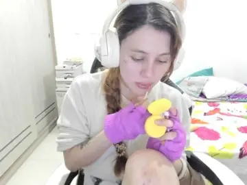 Bongacams Watch Live Sex Cams of RevySadashiTrue