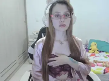 Bongacams Sex Cam of RevySadashiTrue