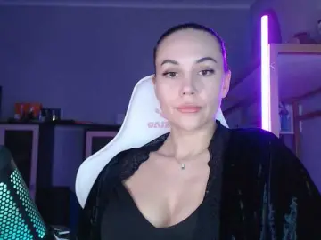 Bongacams Adult Webcam of QWEENII