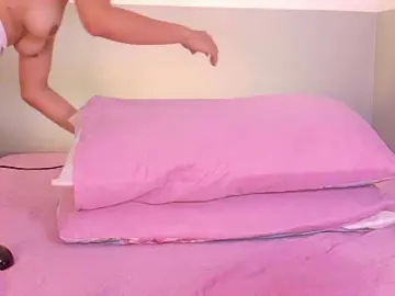 Bongacams Best live sex cam show of cutepetitee