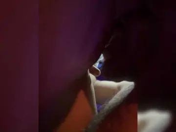 15xatorik15 from bongacams