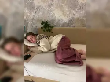 Bongacams Nude Webcam of Incredible123