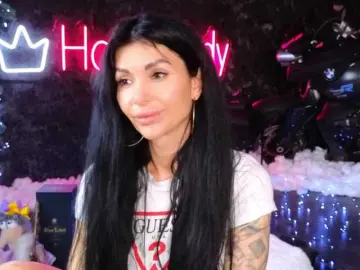 Bongacams Free Porn Cam of -BABAYAGA-