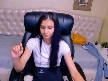 Bongacams Nude Webcam of Pervertqueen