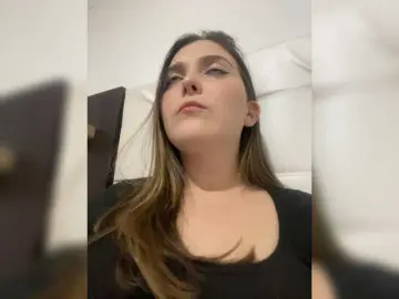 Bongacams Free Porn Cam of karlacortes1