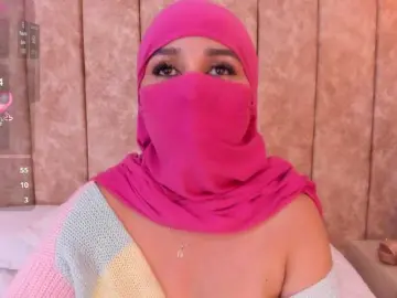 -Alisha from bongacams