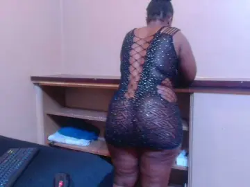 sexychocolatbox10 from bongacams