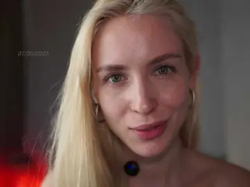 Lovely-Olivia from bongacams