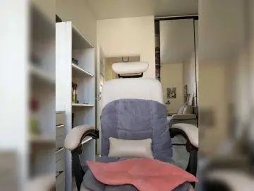 Bongacams Watch Live Sex Cams of MonnaSky