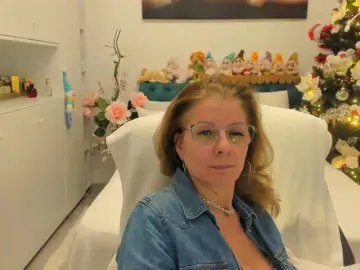 SalomeJade from bongacams