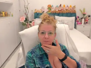 SalomeJade from bongacams