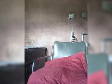 Bongacams Nude Webcam of CleavageKING