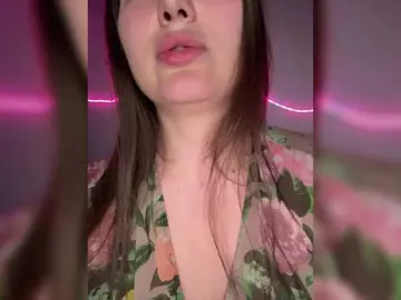 Bongacams Watch Live Sex Cams of SweetyW-