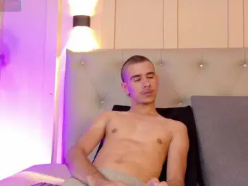 Bongacams Watch Live Sex Cams of cristal-antoni