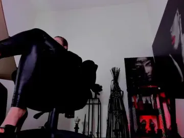 Bongacams Sex Cam of Mistress-Marilyn