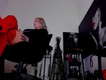 Bongacams Sex Cam of Mistress-Marilyn