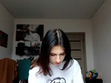 Bongacams Live Sex Cam of CleoraSlomkowski