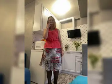 Bongacams Sex Cam of Pink-Lips