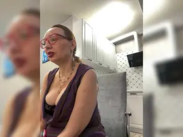 Bongacams Watch Live Sex Cams of Pink-Lips