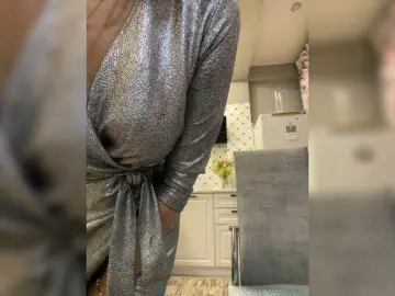 Bongacams Live Sex Cam of Pink-Lips