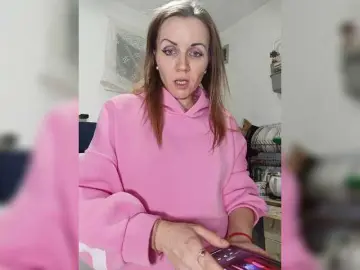 Bongacams Adult Webcams of Alenushka888