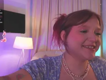 Bongacams Watch Live Sex Cams of CrazyWine