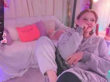 Bongacams Watch Live Sex Cams of CrazyWine