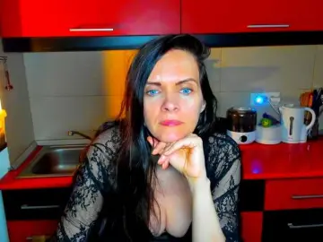 Bongacams Nude Webcam of SexQueen11