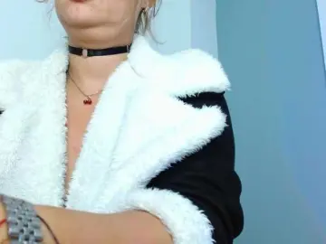 Bongacams Free Live Porn of carlabeer