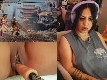 Bongacams Watch Live Sex Cams of MrsTexMix