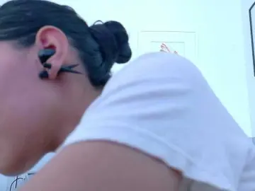 Bongacams Free Porn Cam of yourcuteneighbourr