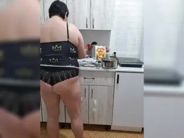 --ALEKSA- from bongacams