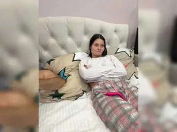 Bongacams Live Sex Cam of Paratrax