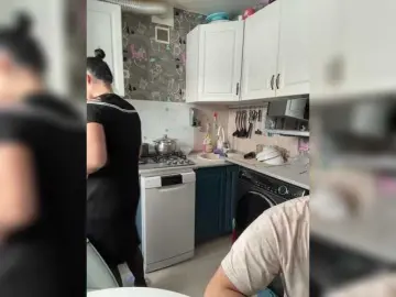 Bongacams Watch Live Sex Cams of Paratrax