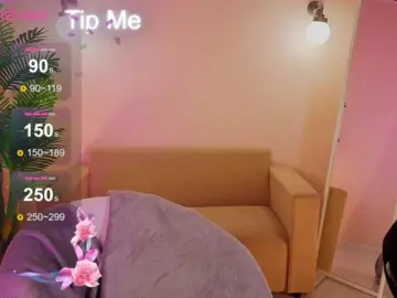 Bongacams Adult Video Chat of Kiana-White