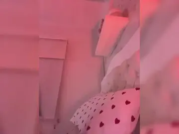 Bongacams Nude Webcam of SallyeLeins